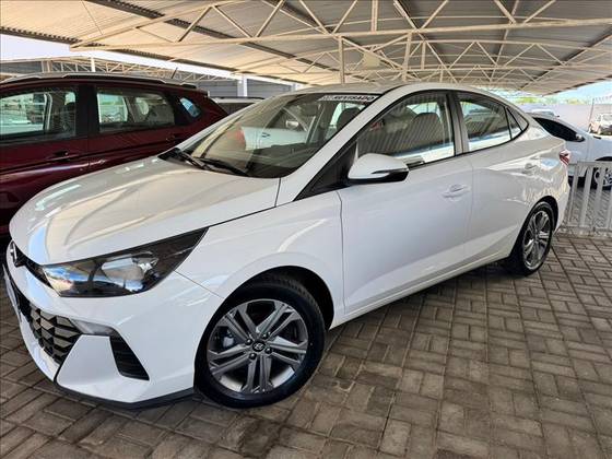 HYUNDAI HB20 1.0 TGDI FLEX COMFORT PLUS AUTOMÁTICO HYUNDAI HB20 1.0 TGDI FLEX COMFORT PLUS AUTOMÁTICO